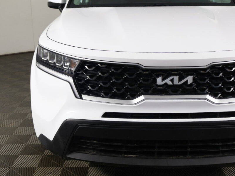 2023 Kia Sorento LX