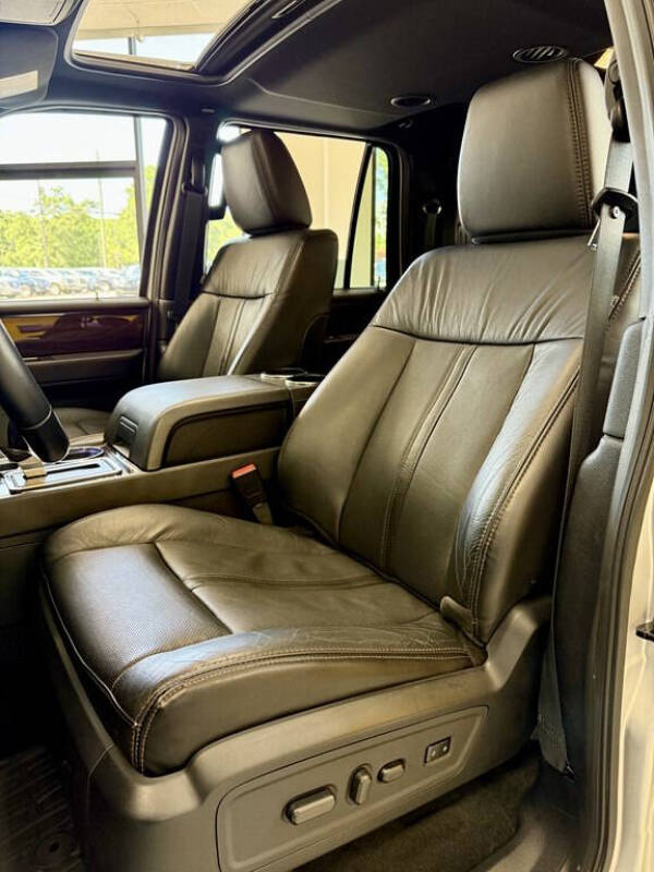 2017 Lincoln Navigator L Reserve