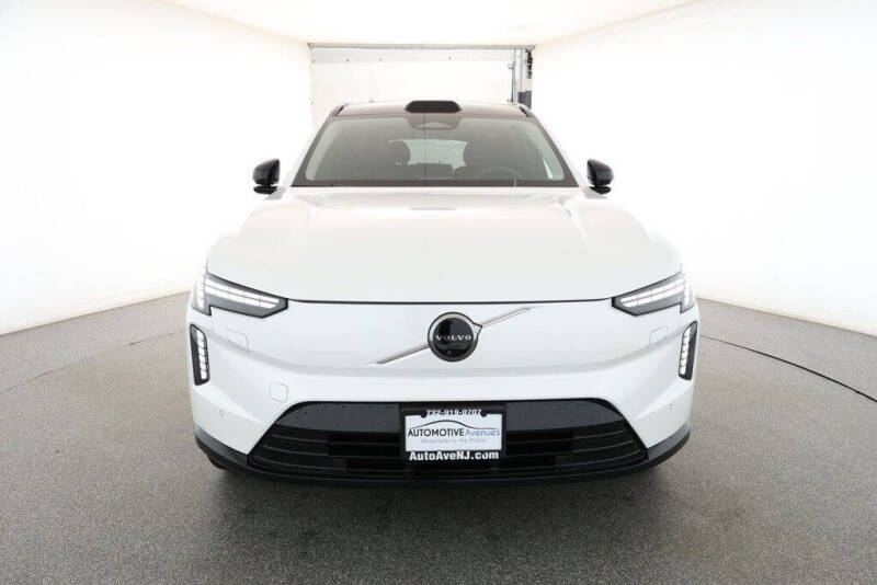 2025 Volvo EX90 Twin Plus 7P