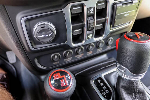 2025 Jeep Gladiator