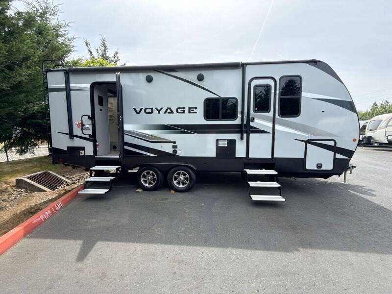 2020 Winnebago Voyage