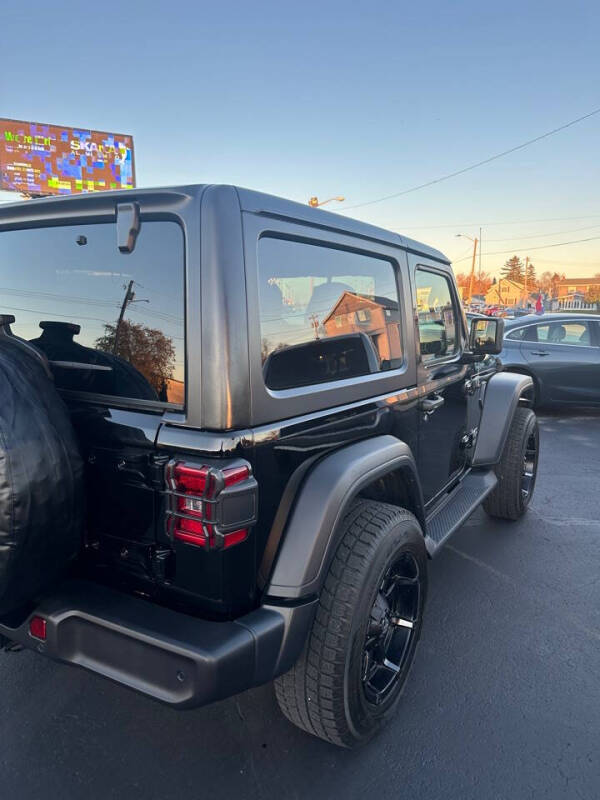 2018 Jeep All-New Wrangler Sport S photo 8