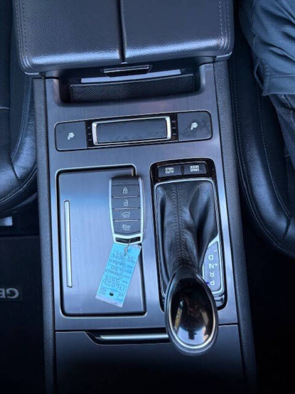 2017 Genesis G80 3.8