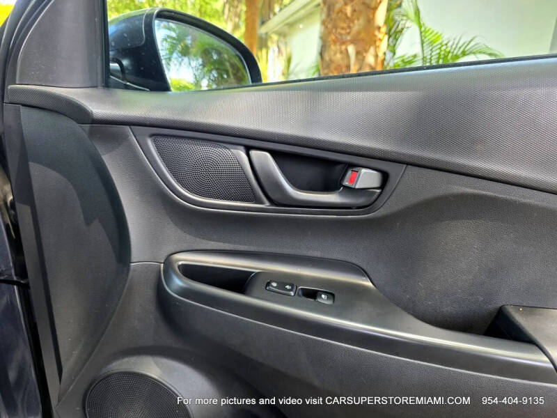 2020 Hyundai Kona SEL