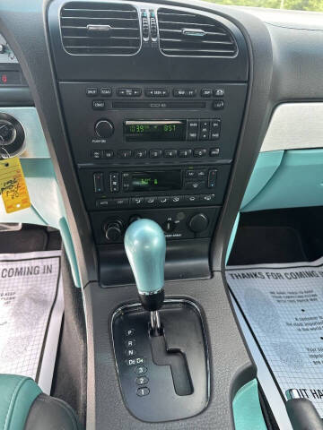 2002 Ford Thunderbird Deluxe