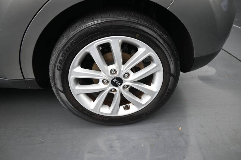 2019 Kia Soul +