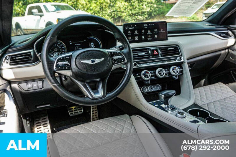2023 Genesis G70