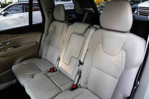 2024 Volvo XC90 B5 Plus Bright Theme