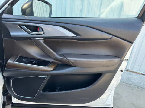 2022 Mazda CX-9 Signature