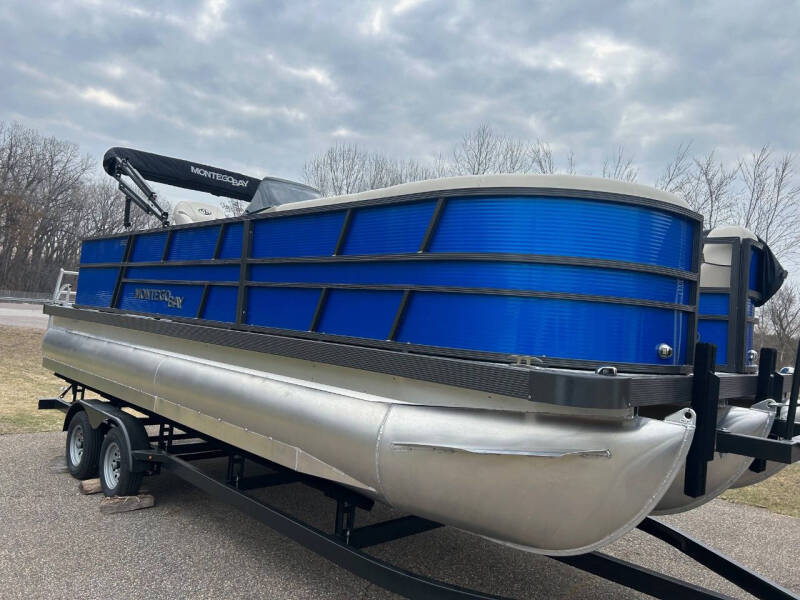 2025 Montego Bay 150 HP Honda, 22' tritoon