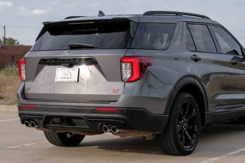 2021 Ford Explorer ST