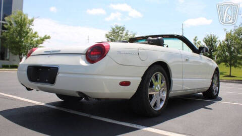 2002 Ford Thunderbird Deluxe
