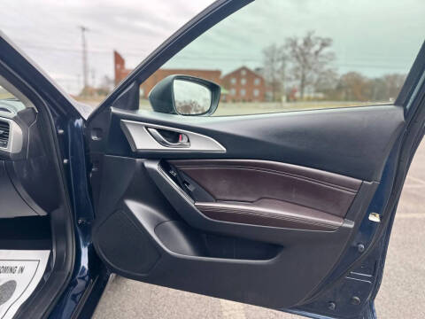 2018 Mazda MAZDA3 Touring