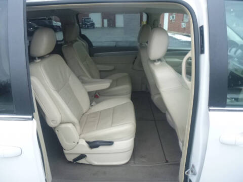 2009 Volkswagen Routan SEL
