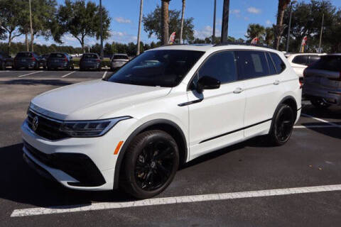 2023 Volkswagen Tiguan SE R-Line Black