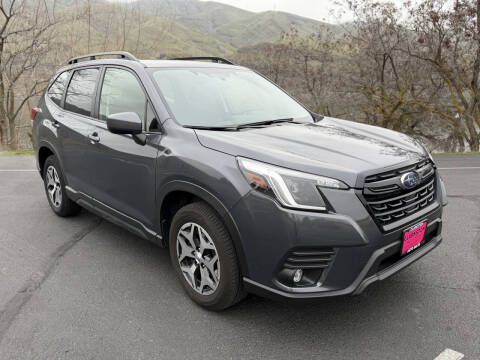 2024 Subaru Forester Premium