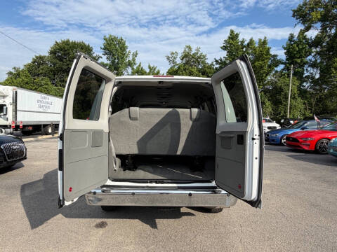 2010 Ford E-Series E-350 SD XL