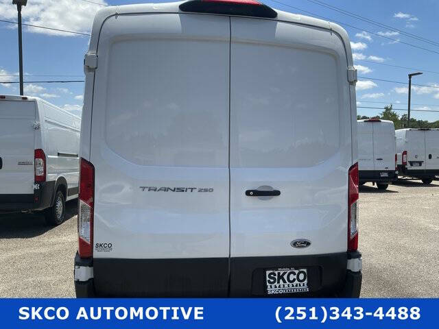2023 Ford Transit