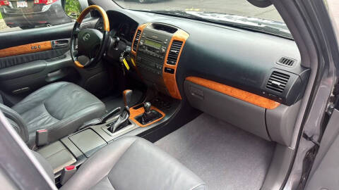 2004 Lexus GX 470