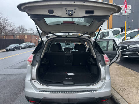 2016 Nissan Rogue SV