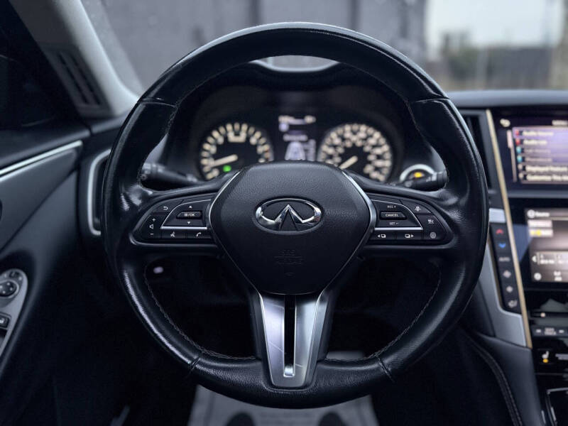 2021 Infiniti Q50 Luxe