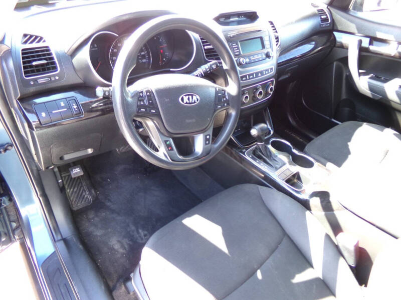 2014 Kia Sorento LX