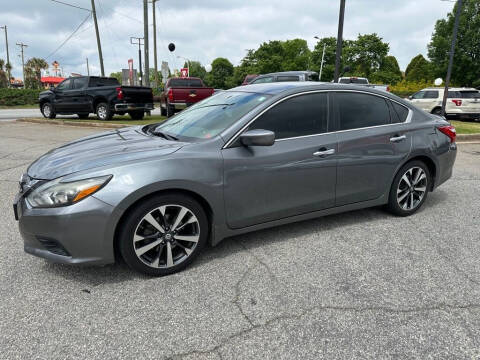 2016 Nissan Altima for sale at Modern Automotive in Spartanburg SC