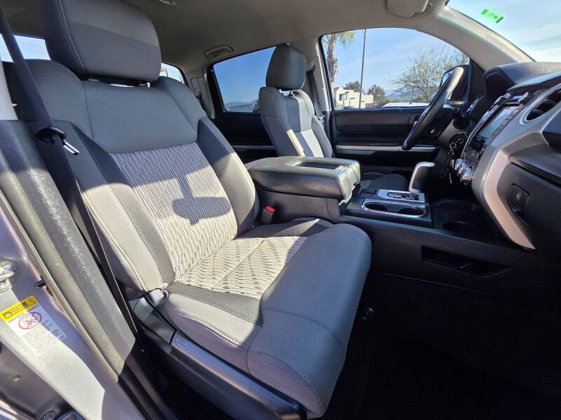 2017 Toyota Tundra SR5