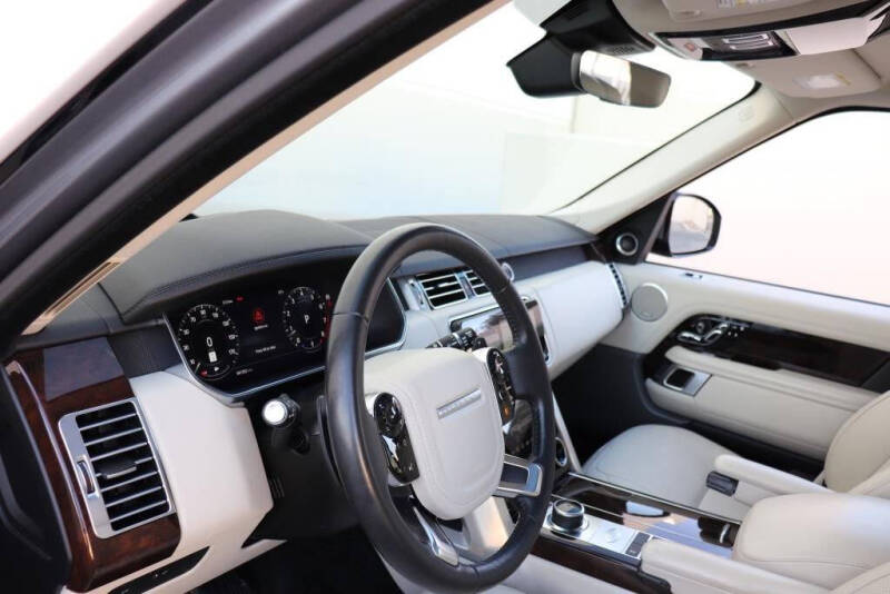 2020 Land Rover Range Rover P525 HSE