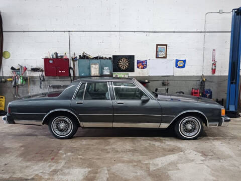 1986 Chevrolet Caprice for sale at Car Mart Leasing & Sales in Hollywood FL