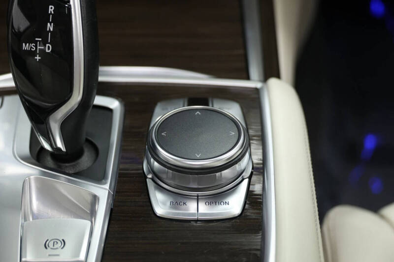 2016 BMW 7 Series 750i xDrive