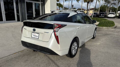 2016 Toyota Prius Two