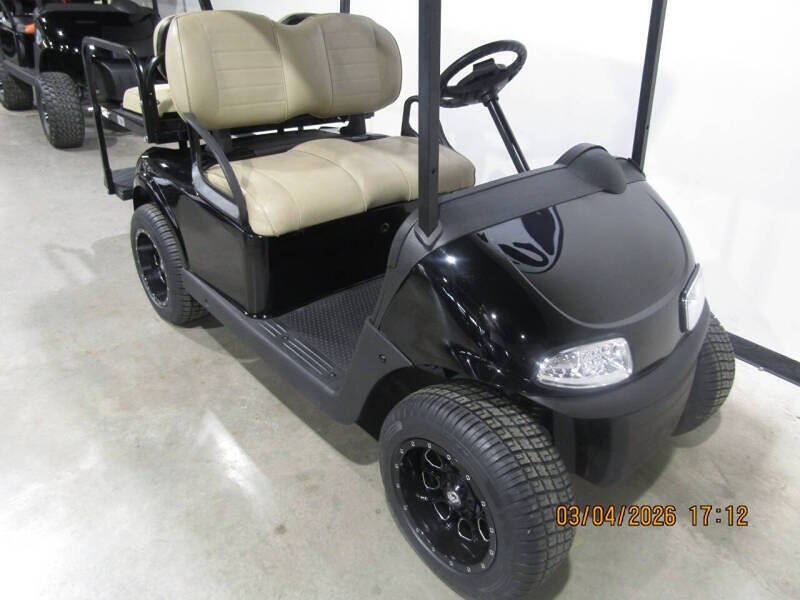 2020 E-Z-GO RXV