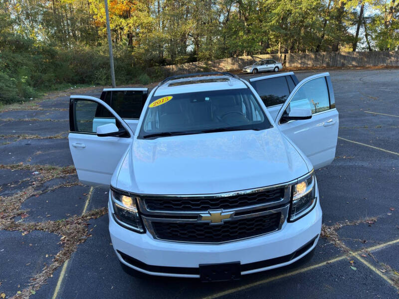 2015 Chevrolet Tahoe LT photo 21