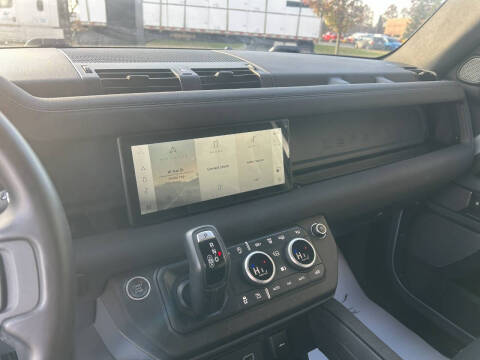 2022 Land Rover Defender 90 X-Dynamic S