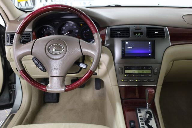 2004 Lexus ES 330