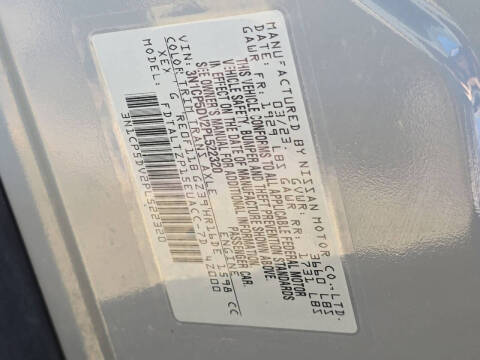 2023 Nissan Kicks SR