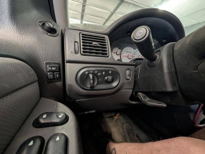 2004 Mercury Mountaineer Convenience