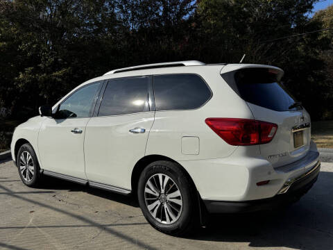 2017 Nissan Pathfinder SL