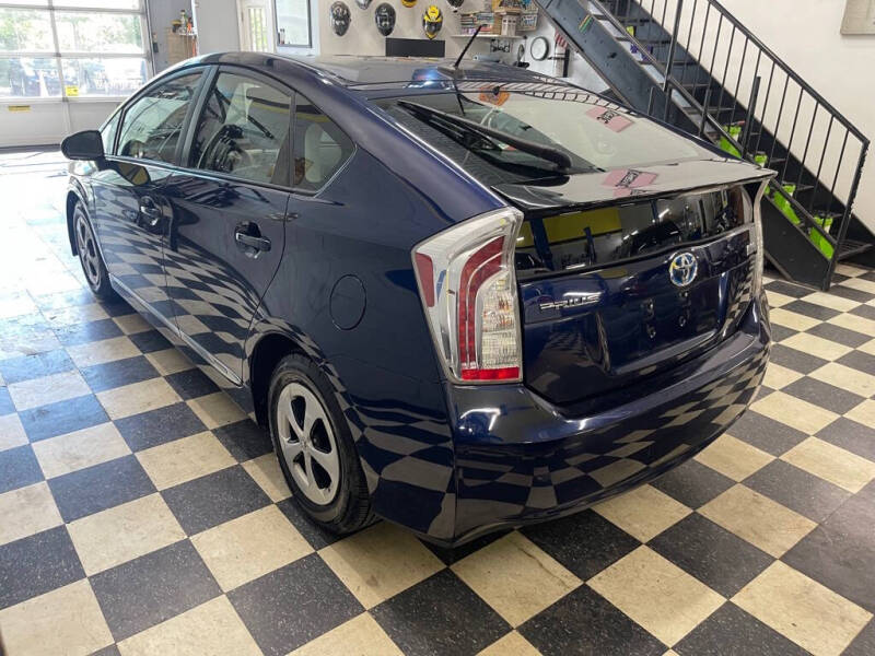 2015 Toyota Prius Three