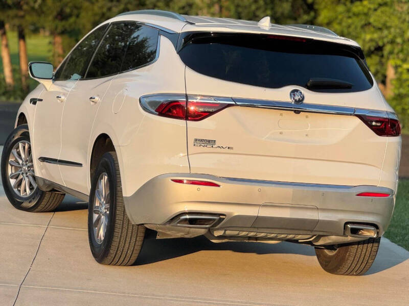 2024 Buick Enclave Essence