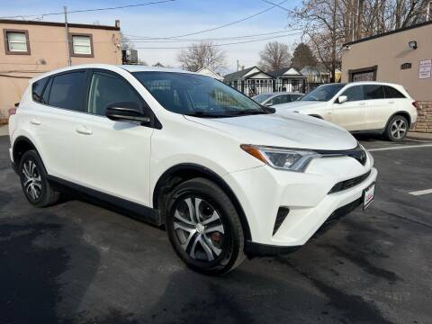 2018 Toyota RAV4 for sale at Triangle Auto Sales in Omaha NE