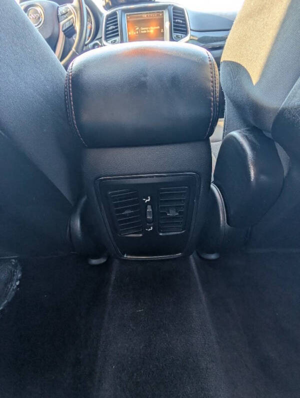 2017 Jeep Grand Cherokee Laredo 75th Anniversary