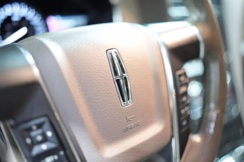 2017 Lincoln Navigator Select