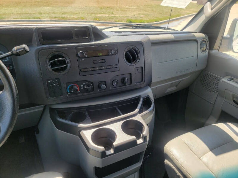2010 Ford E-Series E-150 XL