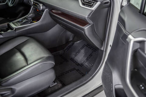 2020 Toyota RAV4 Limited