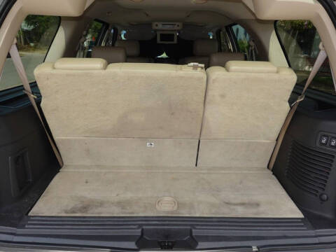 2005 Lincoln Navigator Luxury