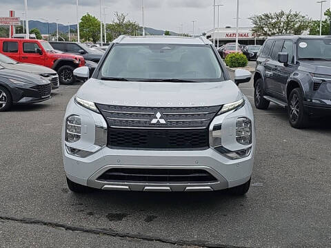 2025 Mitsubishi Outlander PHEV SEL