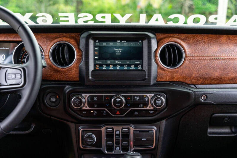 2023 Jeep Gladiator