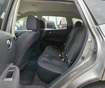 2010 Nissan Rogue S Krom
